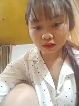-Dolly-02n Live chat-huone