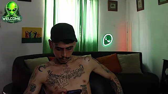alpha_zom Шоу с уебкамера