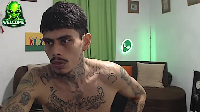 alpha_zom Шоу с уебкамера