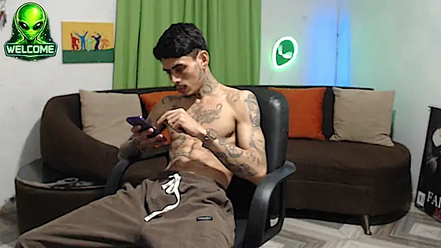 Show de webcam de alpha_zom