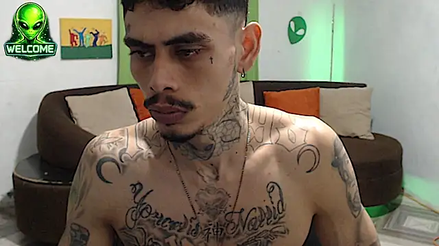 alpha_zom Show in webcam
