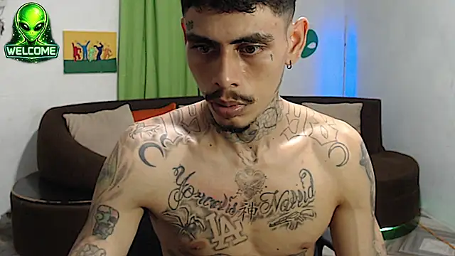 alpha_zom Pertunjukan Webcam