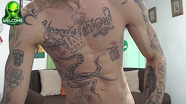 alpha_zom Webcamshow