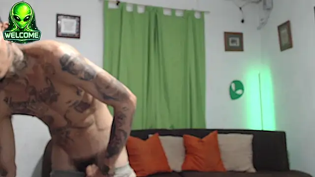 alpha_zom Webcamshow