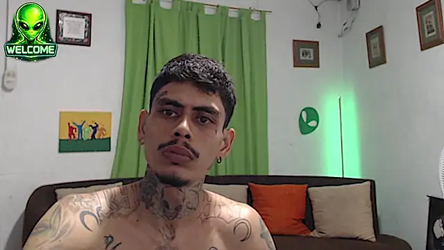 alpha_zom ওয়েবক্যাম শো