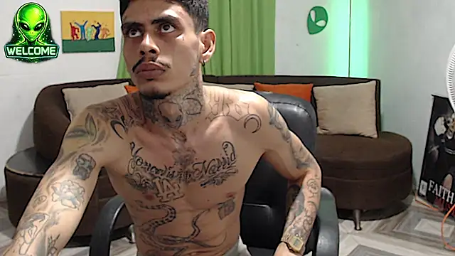 Živý XXX chat alpha_zom