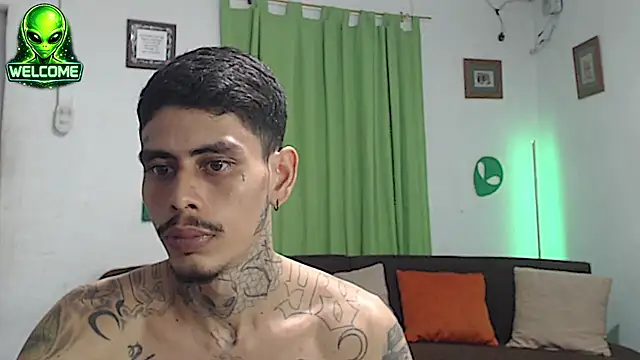 alpha_zom Webcam-Show