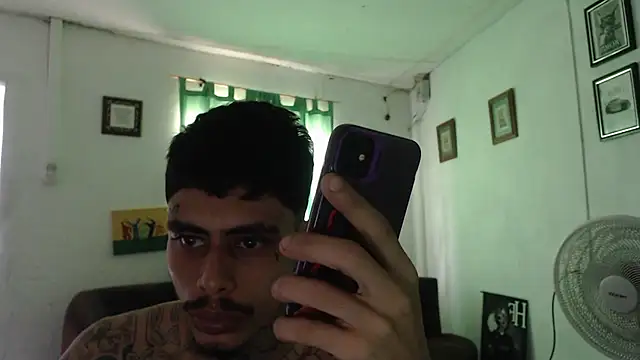 alpha_zom Adlı Modelin Web Kamerası Şovu
