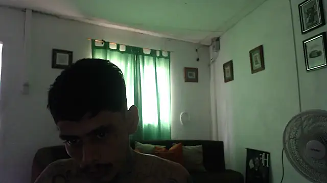 Show de webcam de alpha_zom