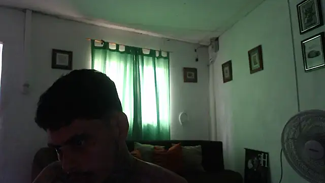 alpha_zom's Webcam Show