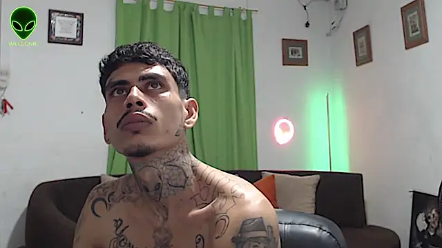 alpha_zom Webcam-Show
