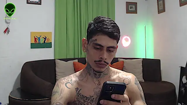 Show de webcam de alpha_zom