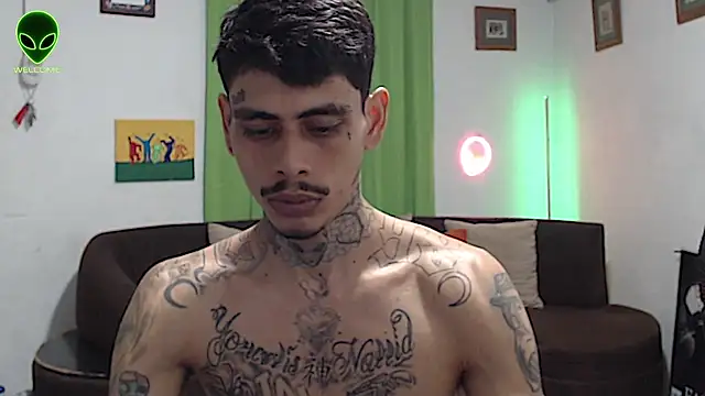 alpha_zom Pertunjukan Webcam