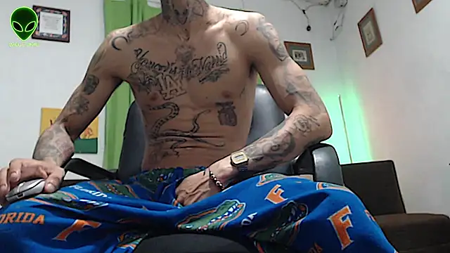 alpha_zom Pertunjukan Webcam