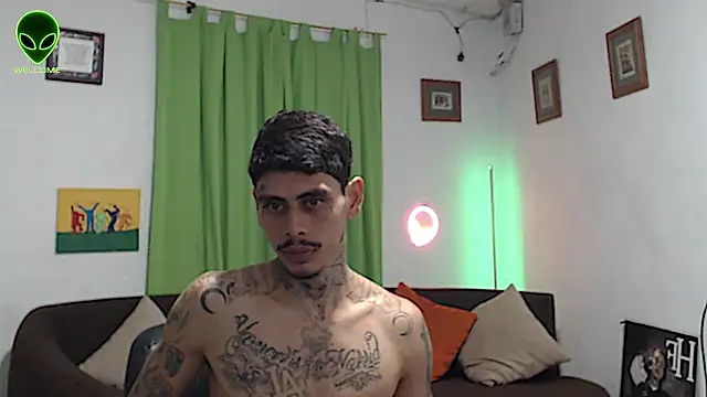 alpha_zom Live XXX-Chat
