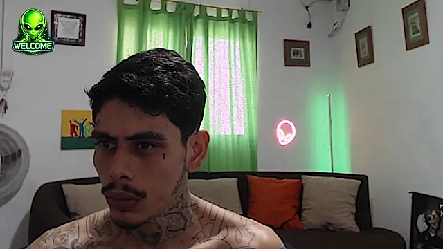 alpha_zom webkamerás műsora