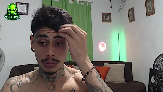 alpha_zom Pertunjukan Webcam