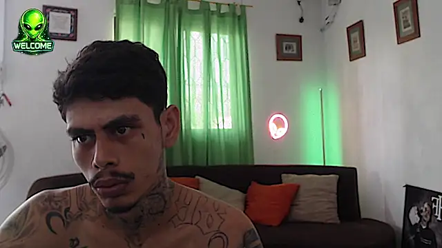 alpha_zom Pertunjukan Webcam