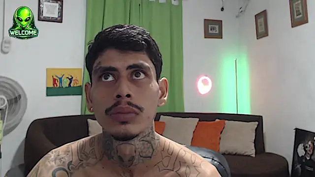 alpha_zom Pertunjukan Webcam