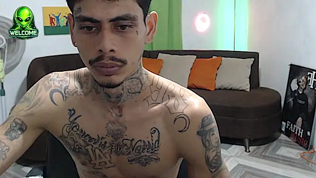 alpha_zom Pertunjukan Webcam