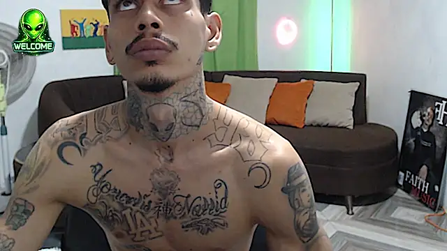 alpha_zom Pertunjukan Webcam