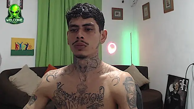 alpha_zom ওয়েবক্যাম শো