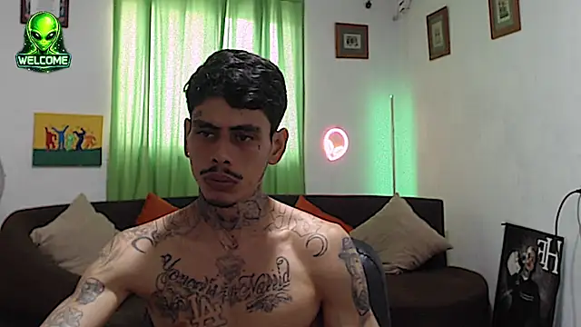 alpha_zom ওয়েবক্যাম শো