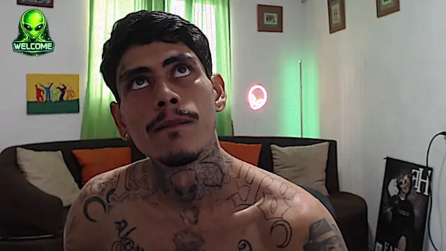 alpha_zom Pertunjukan Webcam
