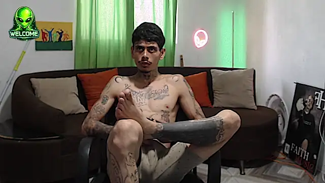 Chat XXX en directo de alpha_zom