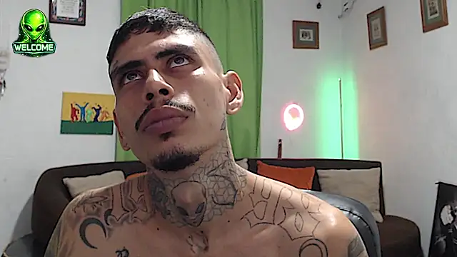 Show de webcam de alpha_zom