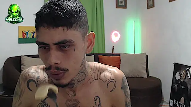 alpha_zom Pertunjukan Webcam