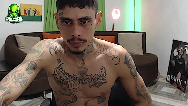 alpha_zom Pertunjukan Webcam