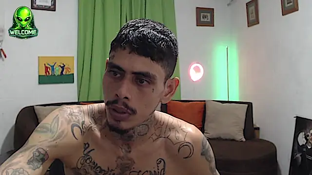 alpha_zom Pertunjukan Webcam