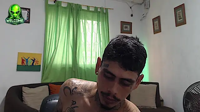alpha_zom Pertunjukan Webcam