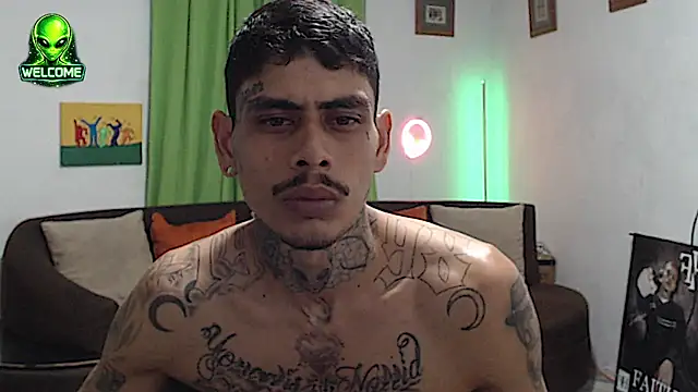 alpha_zom Pertunjukan Webcam