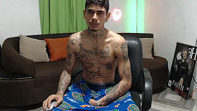 alpha_zom 网络视讯表演
