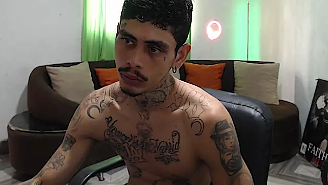 alpha_zom webkamerás műsora