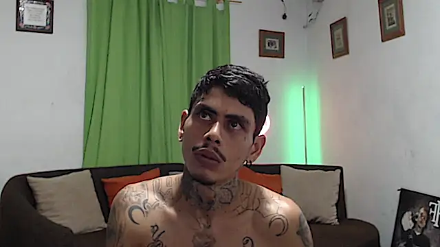 alpha_zom Pertunjukan Webcam
