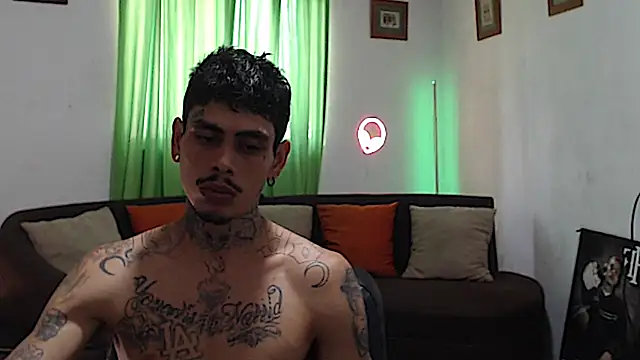 alpha_zom 网络视讯表演