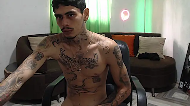 alpha_zom Webcam show