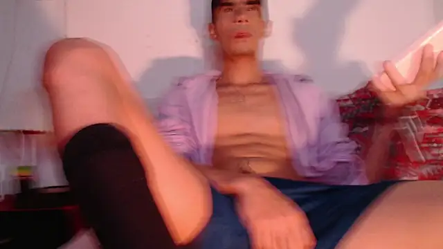 Tomynaughty Webcam show