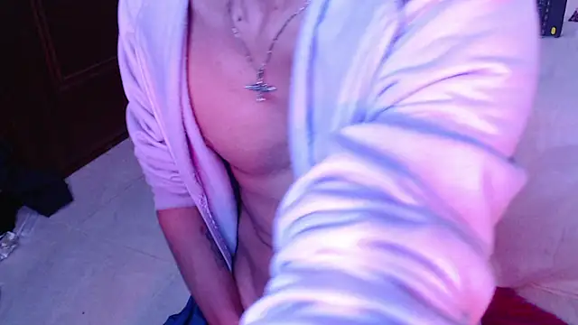 Tomynaughtyn Webbikameraesitys