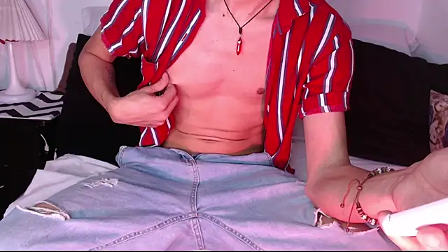 Tomynaughty webcam show