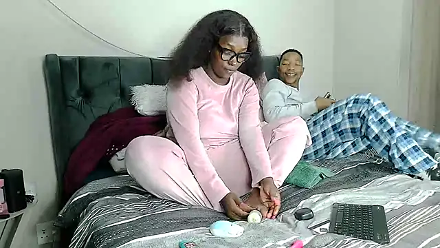 Matic_and_LaToyah Adlı Modelin Web Kamerası Şovu
