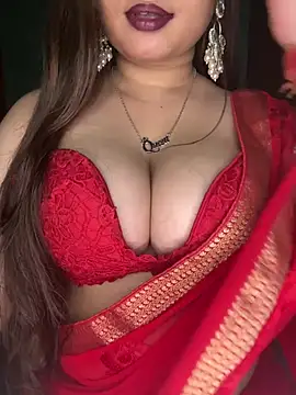 צ'אט XXX בשידור חי של Curvy_Angle