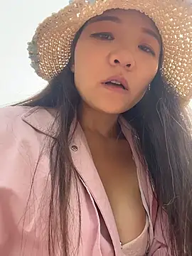 xiaochengzi505 Adlı Modelin Web Kamerası Şovu
