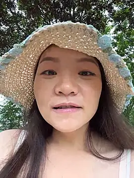 Show modela xiaochengzi505 na web-kameri