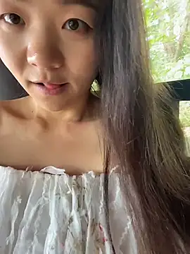 xiaochengzi505 Show in webcam