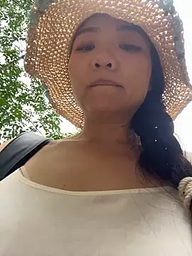 xiaochengzi505 在線直播表演