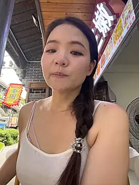 xiaochengzi505 在線直播表演